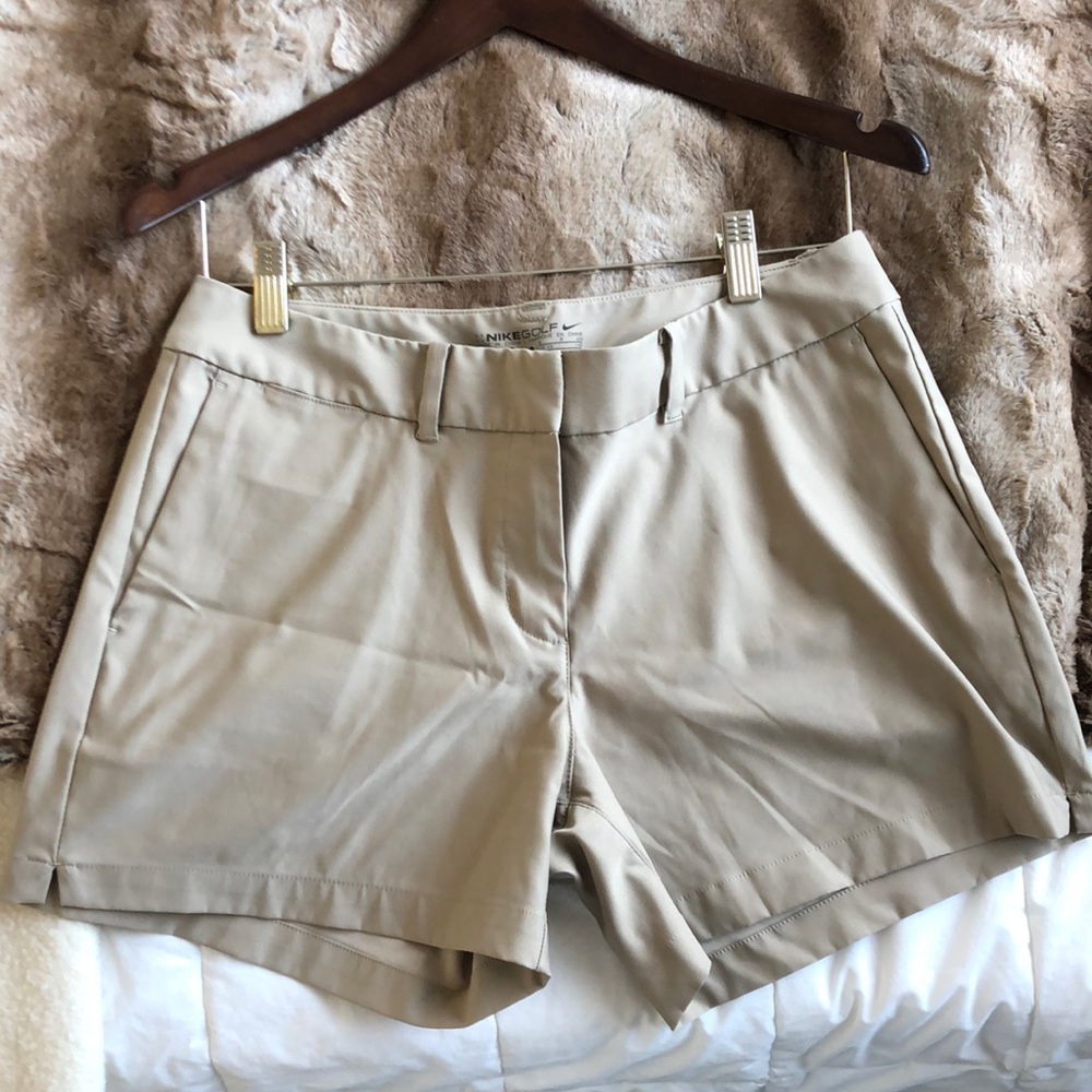 Nike drifit golf shorts